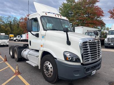 Used 2019 Freightliner Cascadia Detroit DD13 Semi Truck for sale #229539 - photo 1
