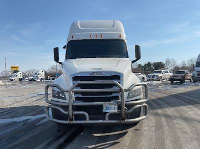 Used 2019 Freightliner Cascadia - photo 1