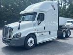 Used 2019 Freightliner Cascadia Detroit DD15AT Semi Truck with Sleeper Cab for sale #230587 - photo 3