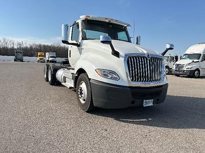 Used 2019 International LT - photo 1