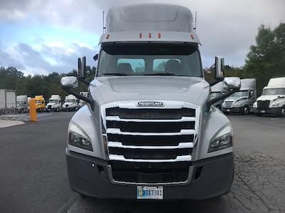 Used 2019 Freightliner Cascadia Detroit DD15AT Semi Truck for sale #230655 - photo 2