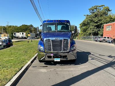 Used 2019 Freightliner Cascadia Detroit DD13 Semi Truck for sale #231001 - photo 2