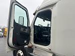 Used 2019 Freightliner Cascadia Detroit DD15AT Semi Truck with Sleeper Cab for sale #232196 - photo 9