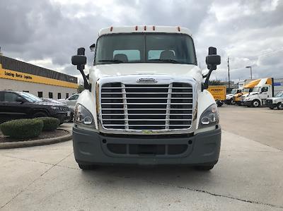 Used 2019 Freightliner Cascadia - photo 1