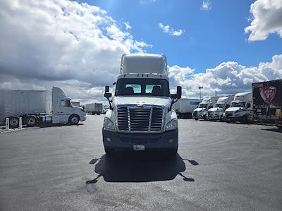 Used 2019 Freightliner Cascadia - photo 1