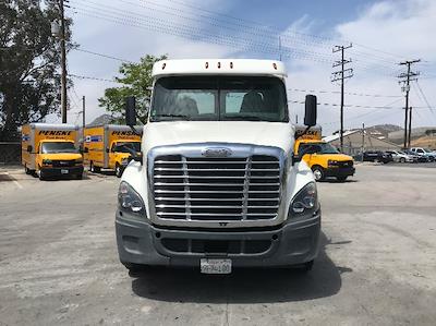 Used 2019 Freightliner Cascadia Detroit DD13 Semi Truck for sale #233048 - photo 2