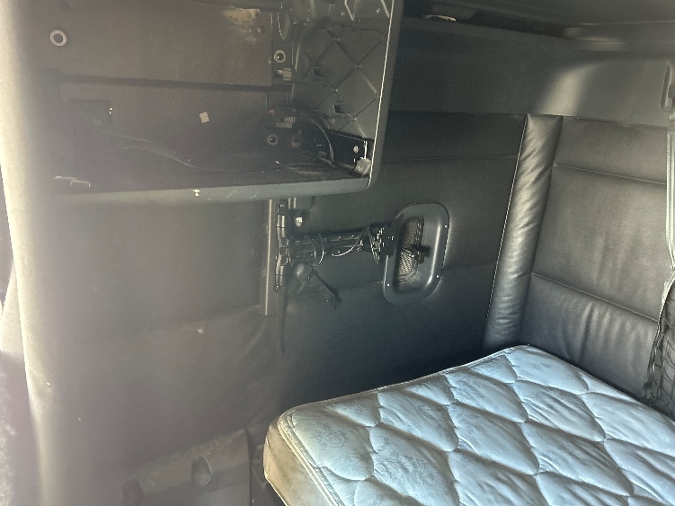 Used 2024 Freightliner Cascadia - photo 21