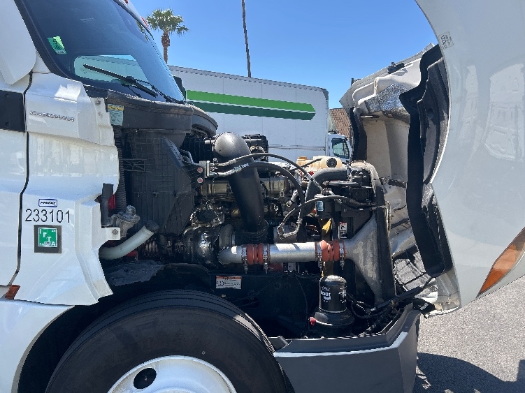 Used 2024 Freightliner Cascadia - photo 22