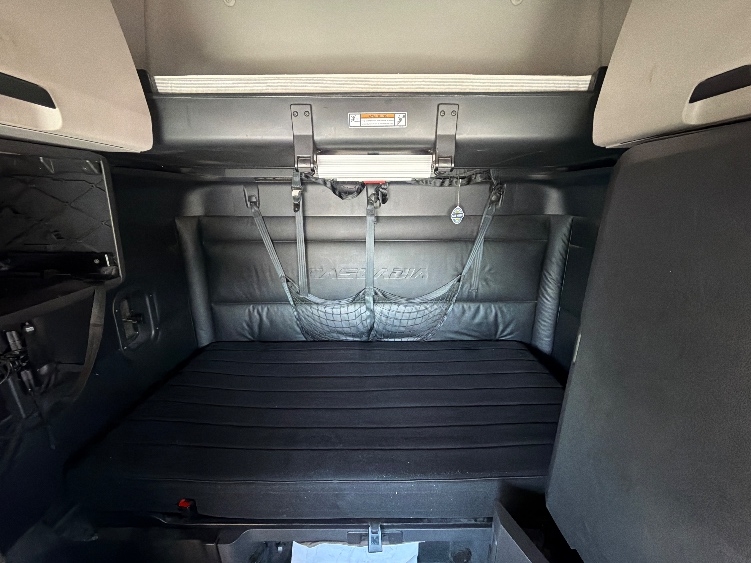 Used 2024 Freightliner Cascadia - photo 18