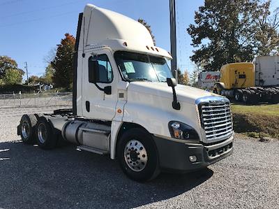 Used 2019 Freightliner Cascadia Detroit DD13 Semi Truck for sale #233606 - photo 1