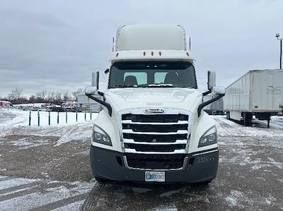 Used 2019 Freightliner Cascadia Detroit DD13 Semi Truck for sale #233613 - photo 2