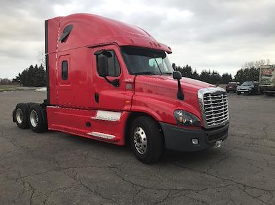 Used 2019 Freightliner Cascadia - photo 1