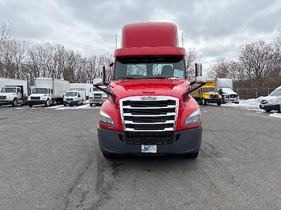Used 2019 Freightliner Cascadia Detroit DD16 Semi Truck for sale #233704 - photo 2