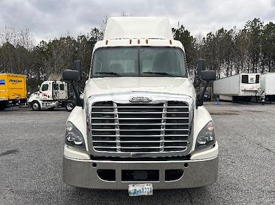 Used 2019 Freightliner Cascadia Detroit DD13 Semi Truck for sale #233953 - photo 2