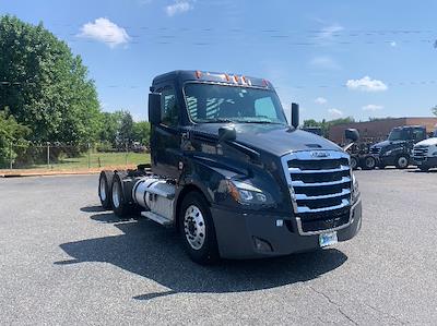 Used 2019 Freightliner Cascadia Detroit DD15AT Semi Truck for sale #234011 - photo 1
