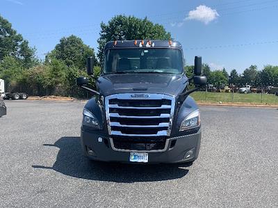 Used 2019 Freightliner Cascadia Detroit DD15AT Semi Truck for sale #234011 - photo 2