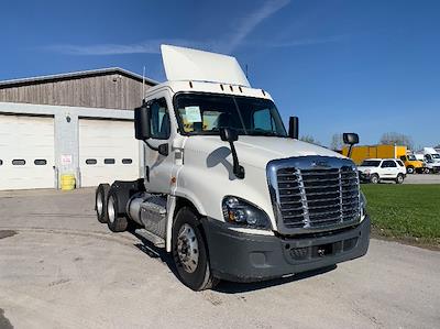 Used 2019 Freightliner Cascadia Detroit DD13 Semi Truck for sale #234109 - photo 1
