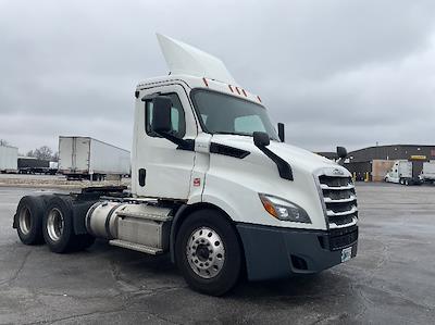 Used 2019 Freightliner Cascadia Detroit DD13 Semi Truck for sale #234133 - photo 1