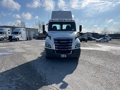 Used 2019 Freightliner Cascadia Detroit DD13 Semi Truck for sale #234134 - photo 2