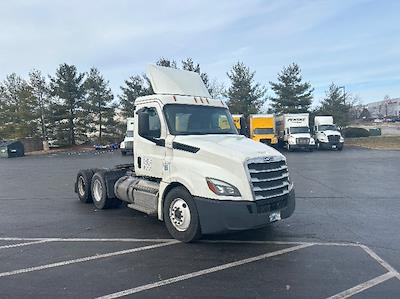 Used 2019 Freightliner Cascadia Detroit DD13 Semi Truck for sale #234853 - photo 1