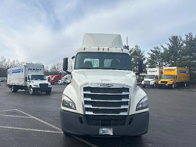 Used 2019 Freightliner Cascadia Detroit DD13 Semi Truck for sale #234853 - photo 2