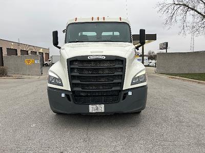 Used 2019 Freightliner Cascadia Detroit DD13 Semi Truck for sale #234888 - photo 2