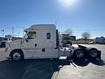 Used 2019 Freightliner Cascadia Detroit DD15AT Semi Truck with Sleeper Cab for sale #235030 - photo 4