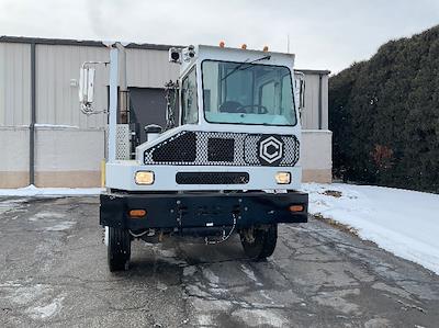 Used 2018 Capacity Sabre5 Yard Truck for sale #235219 - photo 2