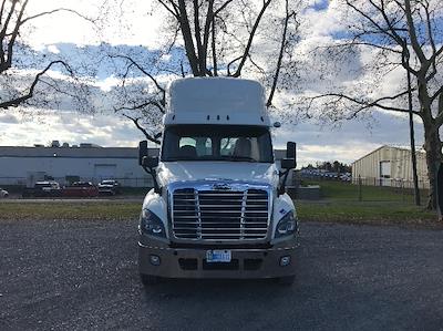Used 2019 Freightliner Cascadia Detroit DD13 Semi Truck for sale #235370 - photo 2
