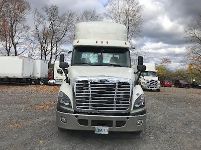 Used 2019 Freightliner Cascadia Detroit DD13 Semi Truck for sale #235373 - photo 2