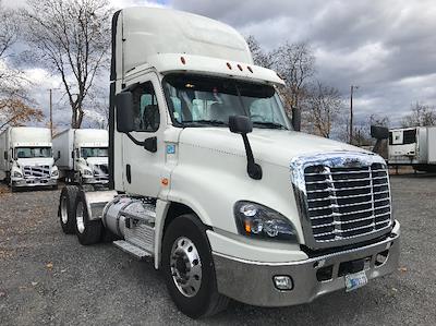 Used 2019 Freightliner Cascadia - photo 1