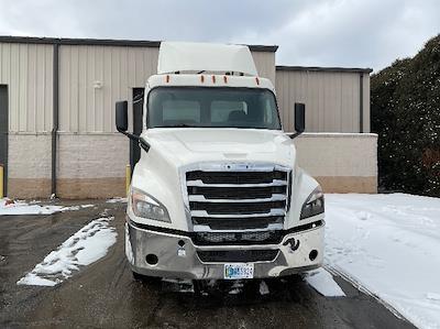 Used 2019 Freightliner Cascadia Detroit DD13 Semi Truck for sale #235443 - photo 2