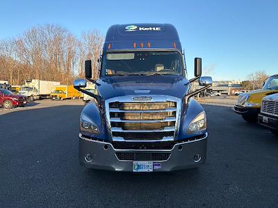 Used 2021 Freightliner Cascadia Detroit DD15AT Semi Truck with Sleeper Cab for sale #235590 - photo 2