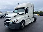 Used 2019 Freightliner Cascadia Detroit DD15AT Semi Truck with Sleeper Cab for sale #235666 - photo 3
