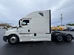 Used 2019 Freightliner Cascadia Detroit DD15AT Semi Truck with Sleeper Cab for sale #235666 - photo 4
