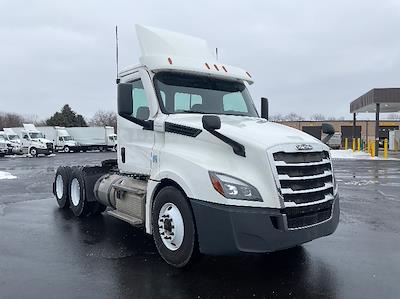 Used 2019 Freightliner Cascadia Detroit DD13 Semi Truck for sale #235689 - photo 1