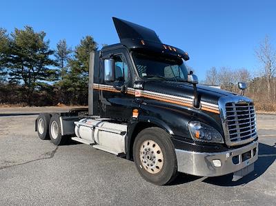 Used 2019 Freightliner Cascadia Detroit DD15AT Semi Truck for sale #236018 - photo 1