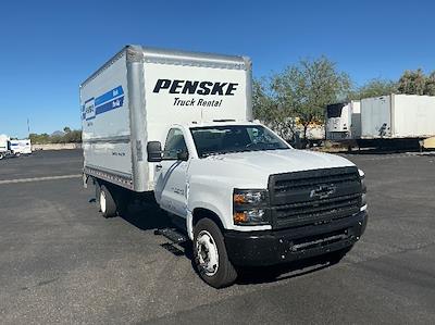 Used 2022 Chevrolet Silverado 5500 Morgan Truck Body Box Truck with Liftgate for sale #237017 - photo 1