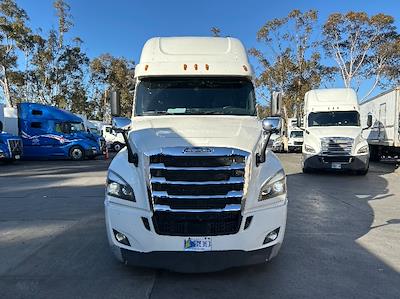 Used 2019 Freightliner Cascadia Detroit DD15AT Semi Truck with Sleeper Cab for sale #238144 - photo 2