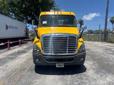 Used 2019 Freightliner Cascadia Detroit DD13 Semi Truck for sale #238593 - photo 2