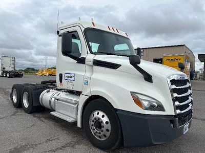 Used 2019 Freightliner Cascadia Detroit DD15AT Semi Truck for sale #241027 - photo 1