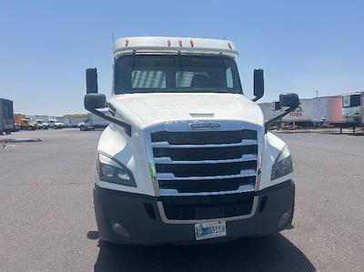 Used 2019 Freightliner Cascadia Detroit DD15AT Semi Truck for sale #241257 - photo 2
