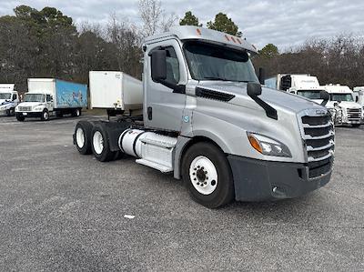 Used 2019 Freightliner Cascadia Detroit DD15AT Semi Truck for sale #241352 - photo 1