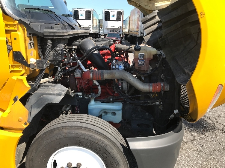 Used 2019 International LT - photo 22