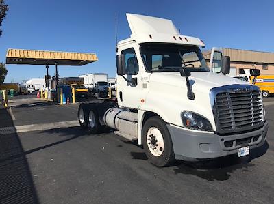 Used 2019 Freightliner Cascadia Detroit DD13 Semi Truck for sale #243272 - photo 1
