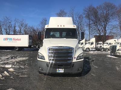 Used 2019 Freightliner Cascadia Detroit DD15AT Semi Truck for sale #244241 - photo 2