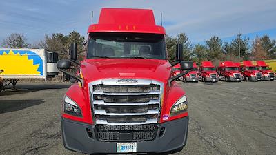 Used 2019 Freightliner Cascadia Detroit DD13 Semi Truck for sale #244434 - photo 2
