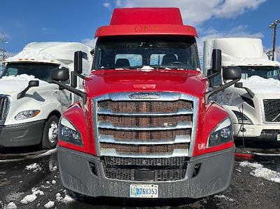 Used 2019 Freightliner Cascadia Detroit DD13 Semi Truck for sale #244445 - photo 2