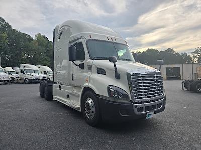 Used 2019 Freightliner Cascadia Detroit DD13 Semi Truck with Sleeper Cab for sale #244805 - photo 1