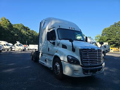 Used 2019 Freightliner Cascadia Detroit DD13 Semi Truck with Sleeper Cab for sale #244807 - photo 1